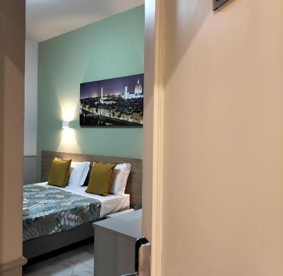 اتاق استاندارد, Camilla Guelfa