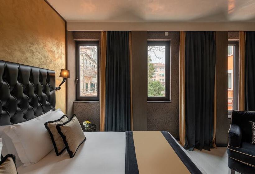 Superior Kamer, Carnival Palace   Venice Collection