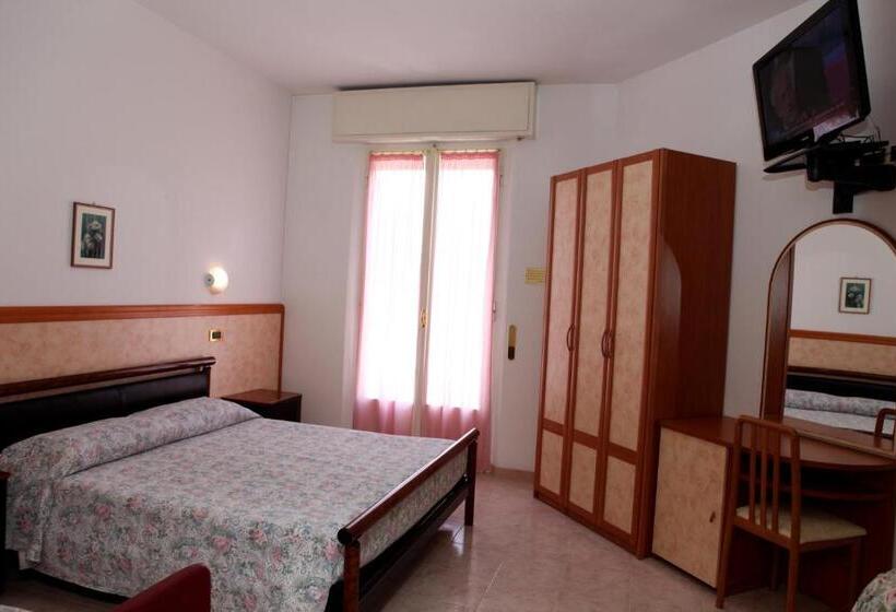 Standard room with outdoor bath, Parigi