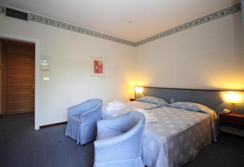 غرفة بيزنس, Terme Delle Nazioni