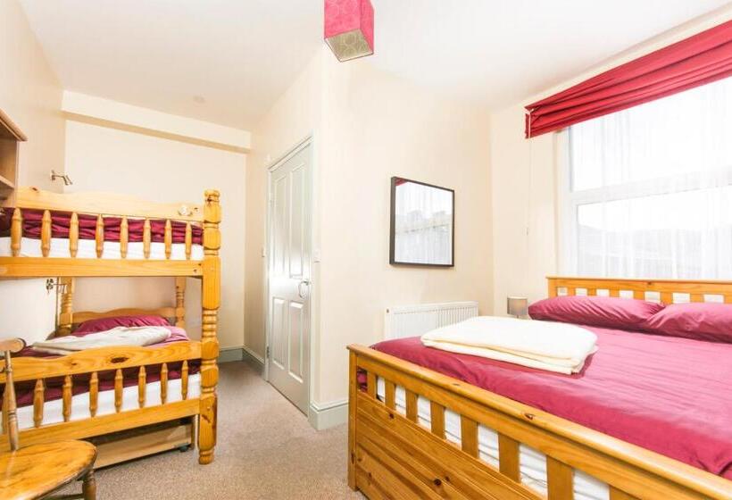 חדר משפחתי, Llangollen Hostel Self Catering   All Private Bedrooms