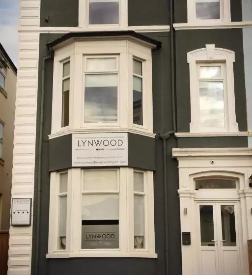 キングサイズベッドのデラックスルーム, Lynwood House