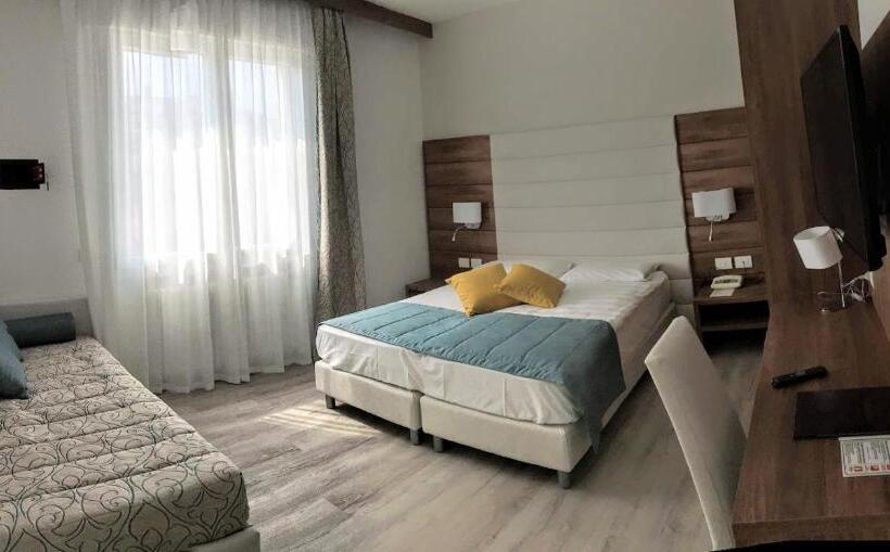 Номер Deluxe, Belvedere