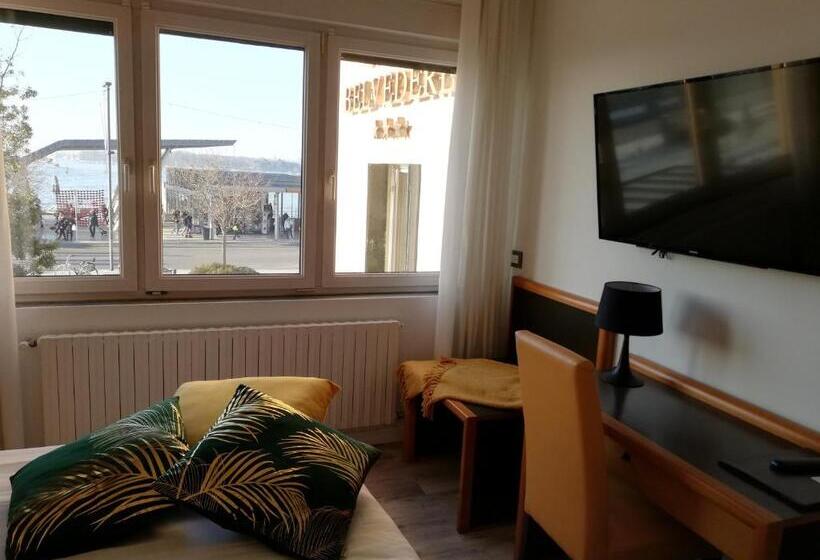 Номер Стандарт Вид на Озеро, Belvedere