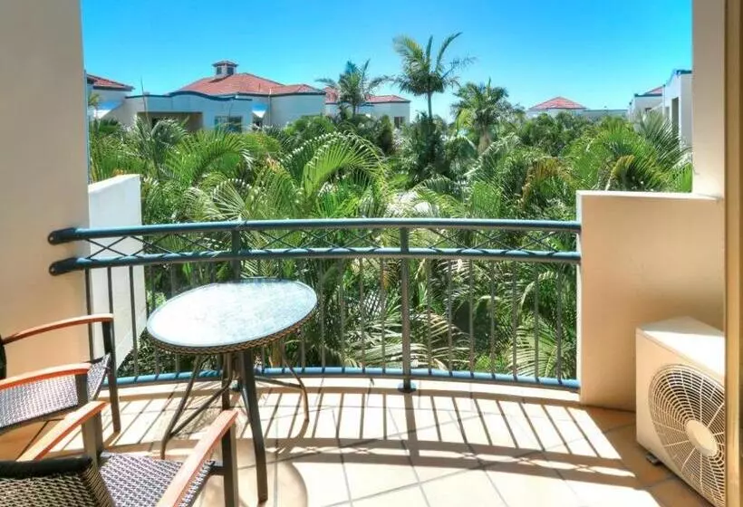 2 Bedroom Apartment Garden View, Golden Riviera Absolute Beachfront Resort