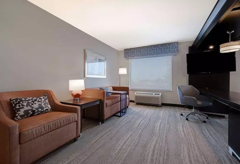 スタンダードスタジオ, Hampton Inn & Suites Seattle/federal Way