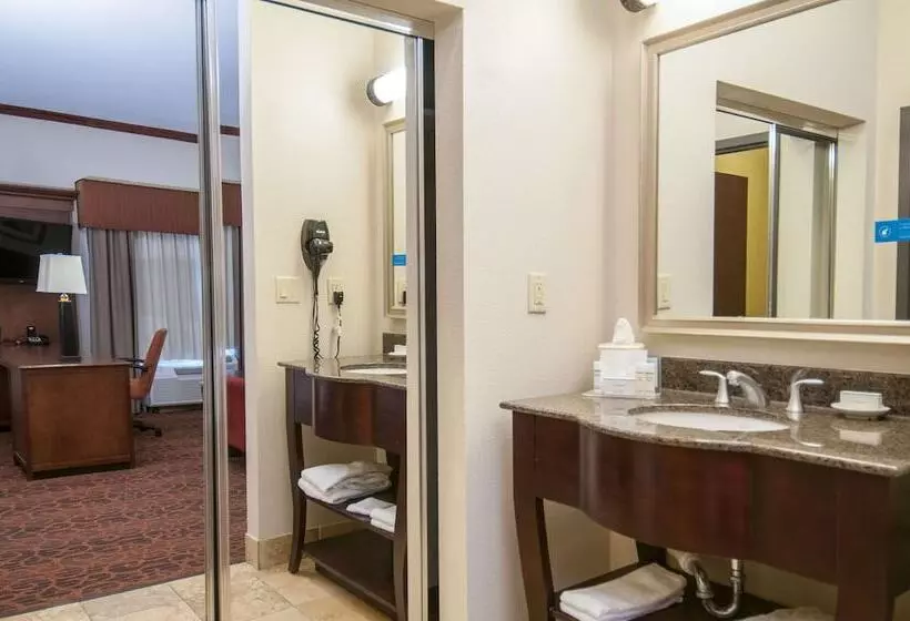 スイート, Hampton Inn & Suites Waxahachie