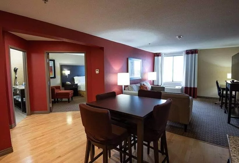 Sviitti, Holiday Inn Express Hotel & Suites Chatham South, An Ihg