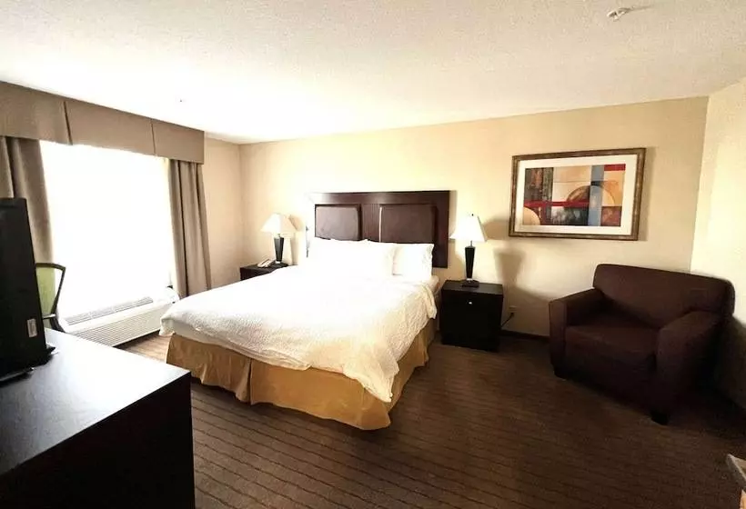 Perhesviitti, Ramada By Wyndham Prince Albert
