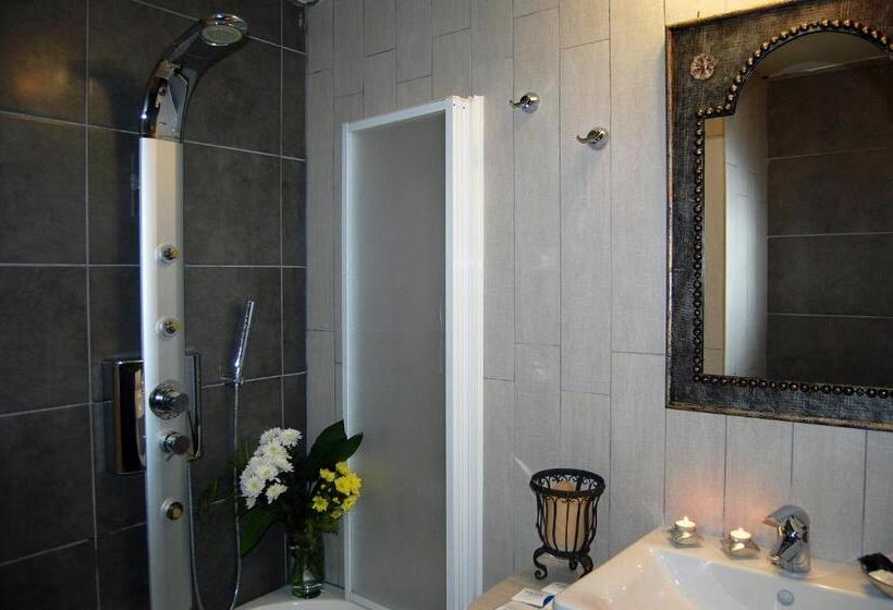 Номер Стандарт, Paris