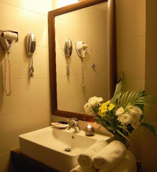 Номер Стандарт Трехместный, Paris