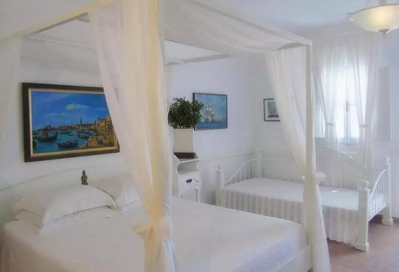 オーシャンビューのデラックストリプルルーム, Porto Scoutari Romantic