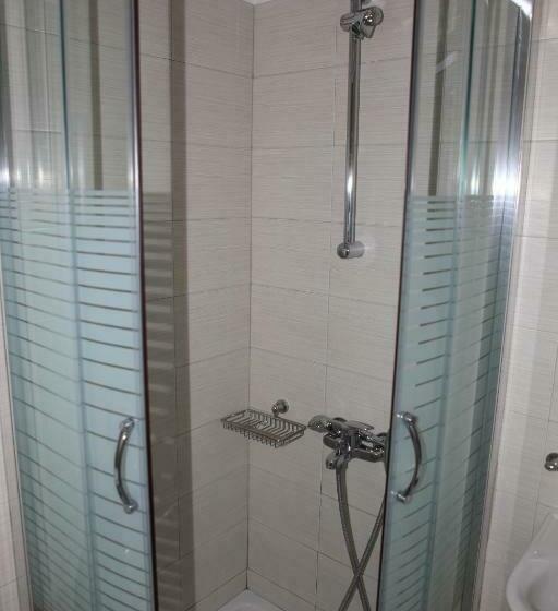 חדר סטנדרט, Pramataris