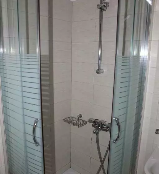Standard Room, Pramataris