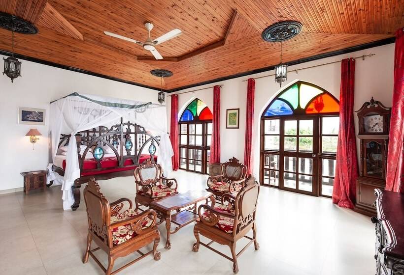 Президентский Люкс, Tembo House
