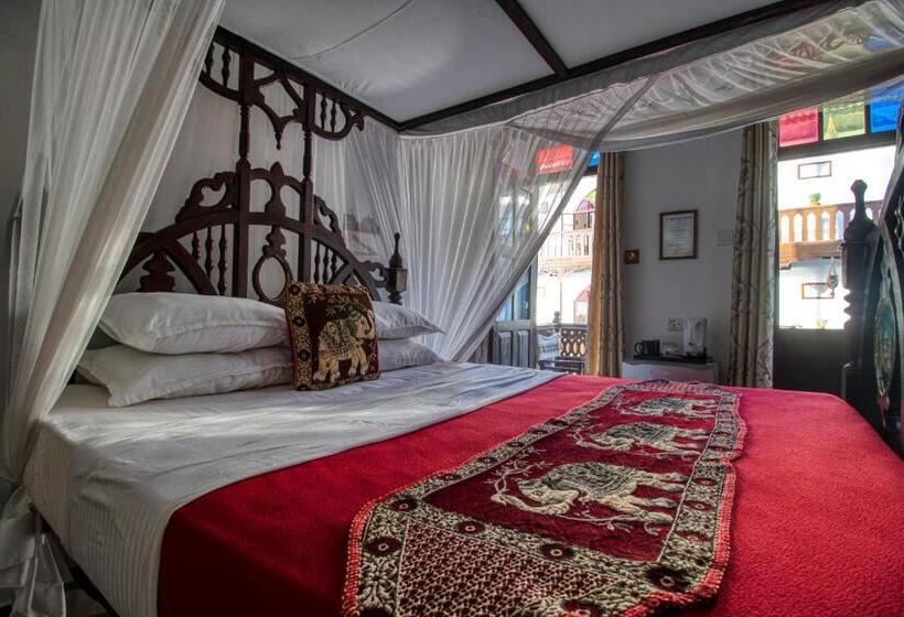 اتاق استاندارد با بالکن و چشمانداز دریا, Tembo House