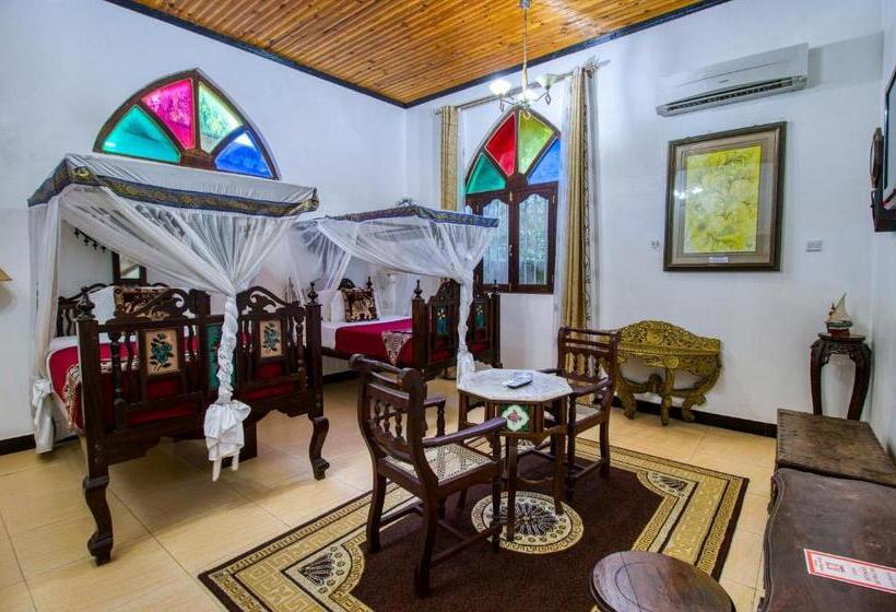 اتاق استاندارد, Tembo House