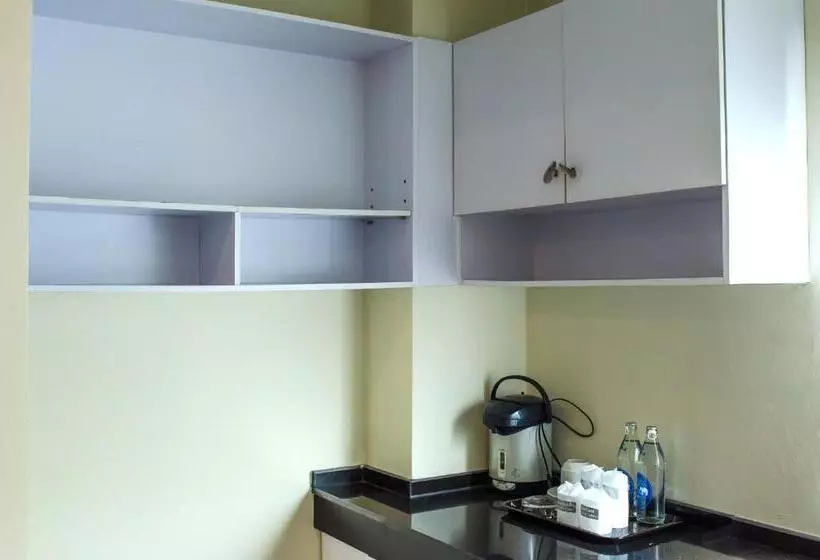 سوییت جونیور, The Platinum Suite Bangkok