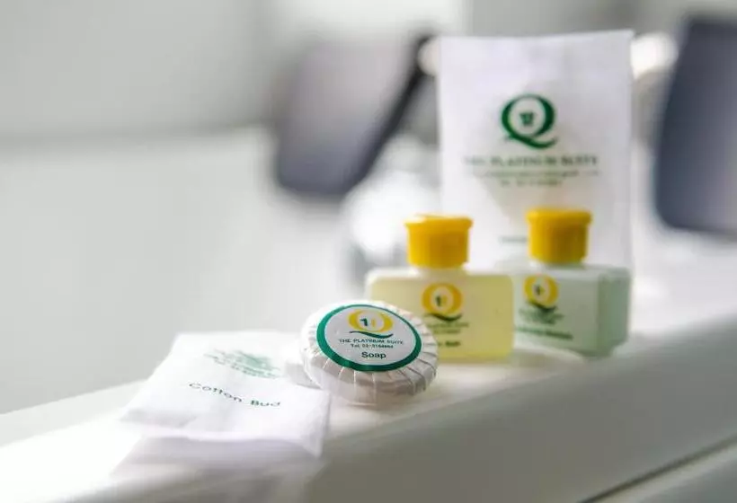 سوییت جونیور, The Platinum Suite Bangkok