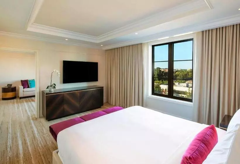 سوئیت با تخت بزرگ, The St. Regis Atlanta