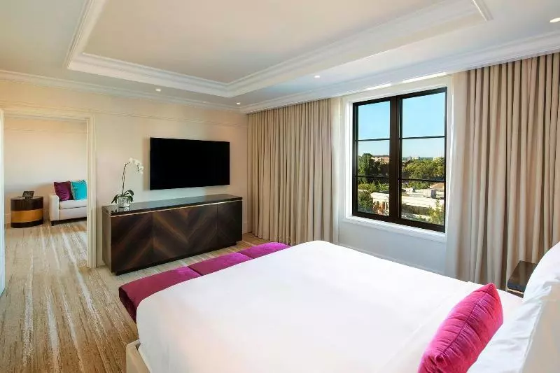 سوئیت با تخت بزرگ, The St. Regis Atlanta