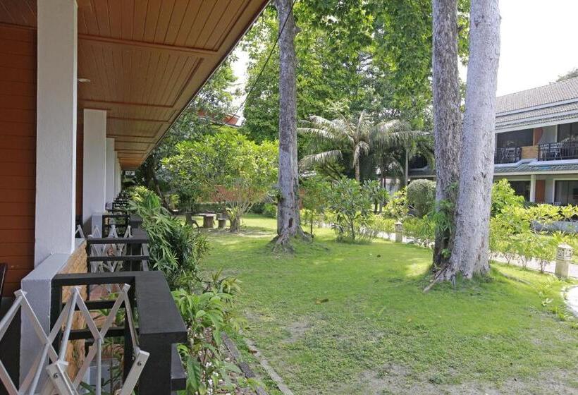デラックストリプルルーム, Phi Phi Andaman Beach Resort
