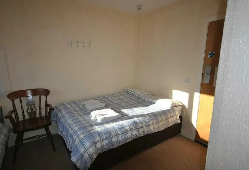スタンダードルーム, Saucy Mary's Hostel