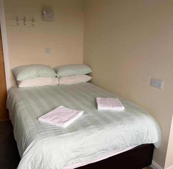 이코노미 룸, Saucy Mary's Hostel