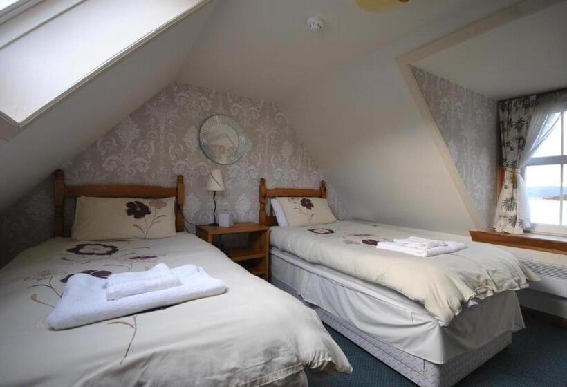 스탠다드 룸 바다 전망, Saucy Mary's Hostel