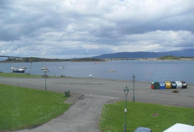 스탠다드 룸, Saucy Mary's Hostel