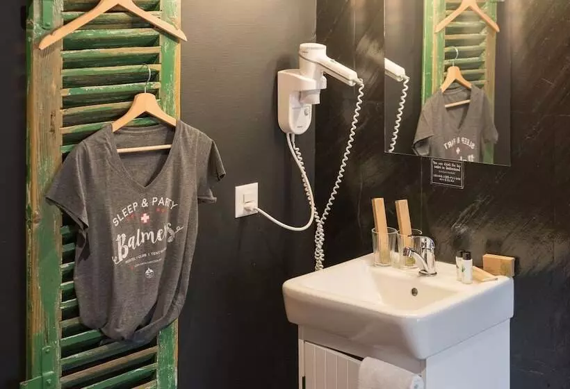 バス共有のスタンダードルーム, Balmers Hostel