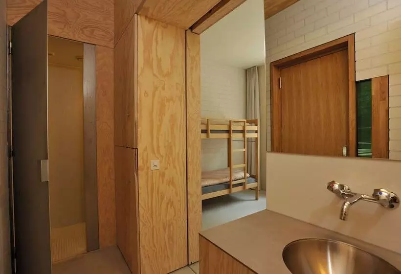 اتاق استاندارد چهار تخته, Basel Youth Hostel