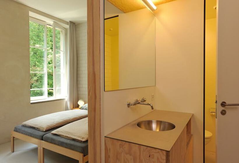 Четырехместный Номер Стандарт, Basel Youth Hostel