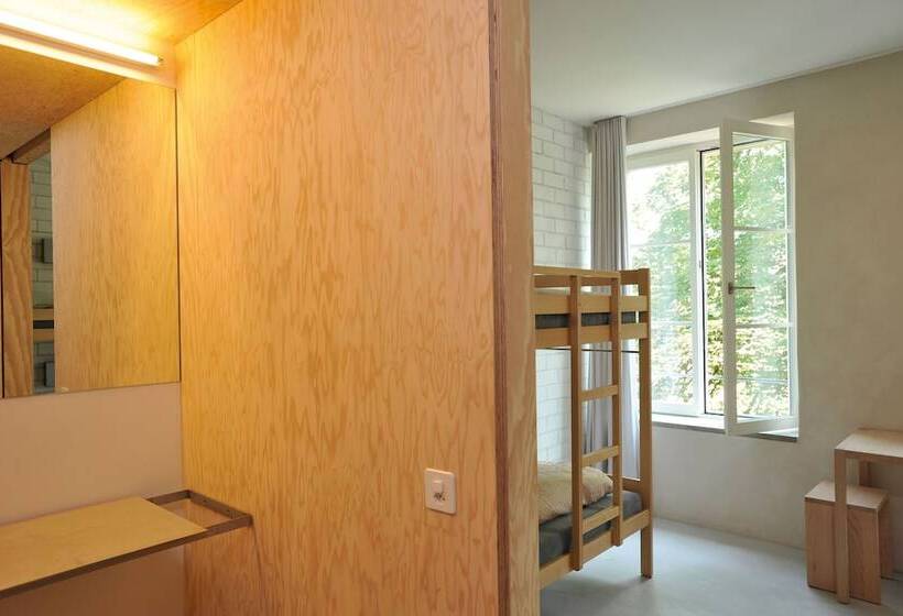 Номер Стандарт Четырехместный Совместный Санузел, Basel Youth Hostel