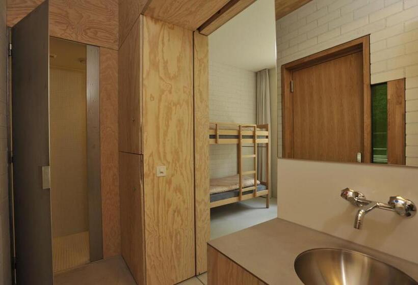 4인용 스탠다드 룸, Basel Youth Hostel