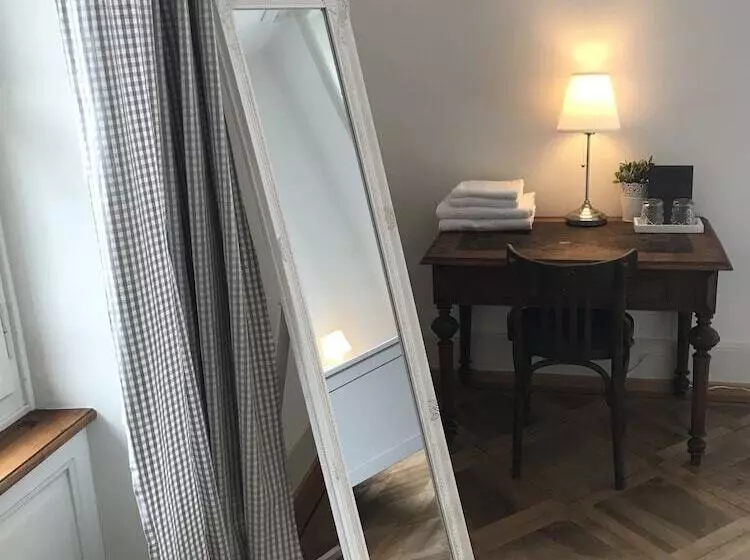 バスルーム共有のシングルスタンダード, The Bed + Breakfast