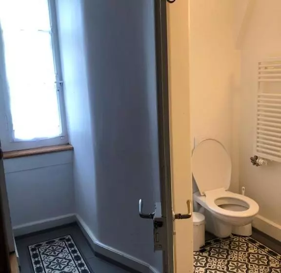 ペントハウスルーム, The Bed + Breakfast