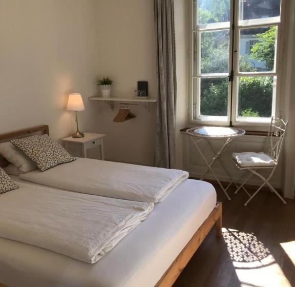 חדר סטנדרט, The Bed + Breakfast