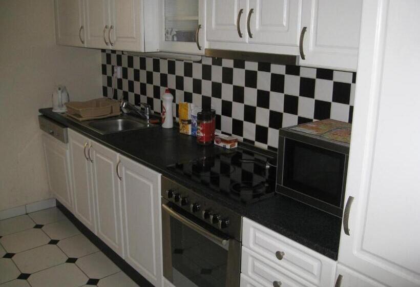 Quarto Estandar Banheiro Compartilhado, Ragtime