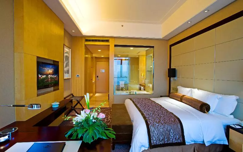 キングサイズベッドのスタンダードルーム, Crowne Plaza Yichang, An Ihg