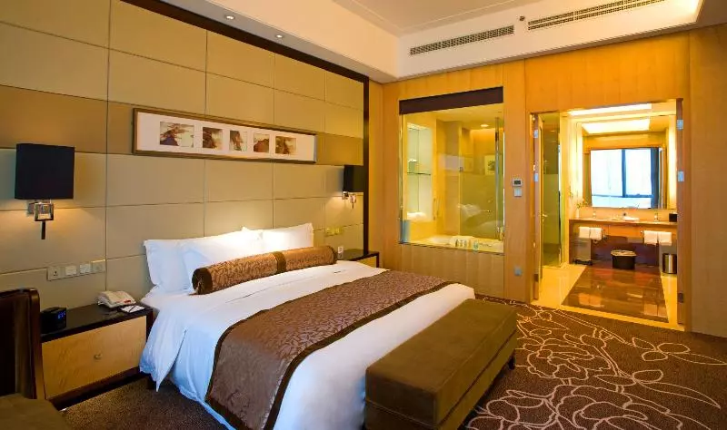 リバービュースイート, Crowne Plaza Yichang, An Ihg