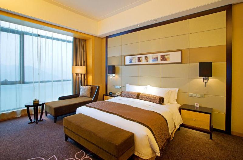 جناح مطل على البحر, Crowne Plaza Yichang, An Ihg