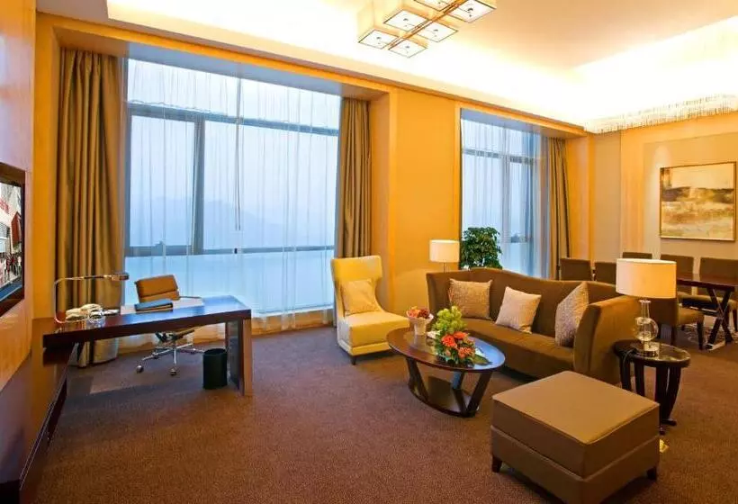 スイート, Crowne Plaza Yichang, An Ihg