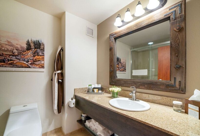套房, Gold Miners Inn Grass Valley, Ascend Hotel Collection