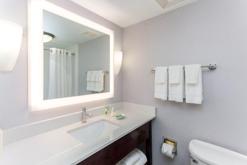 غرفة قياسية سرير كينج, Holiday Inn Hotel & Suites Tallahassee Conference Center North, An Ihg