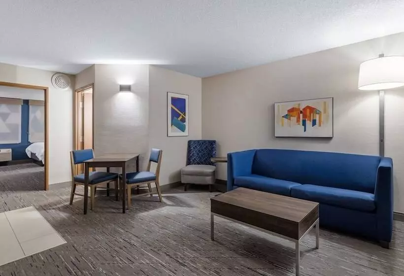 Sviitti, Holiday Inn Express Hotel & Suites St. Paul, An Ihg