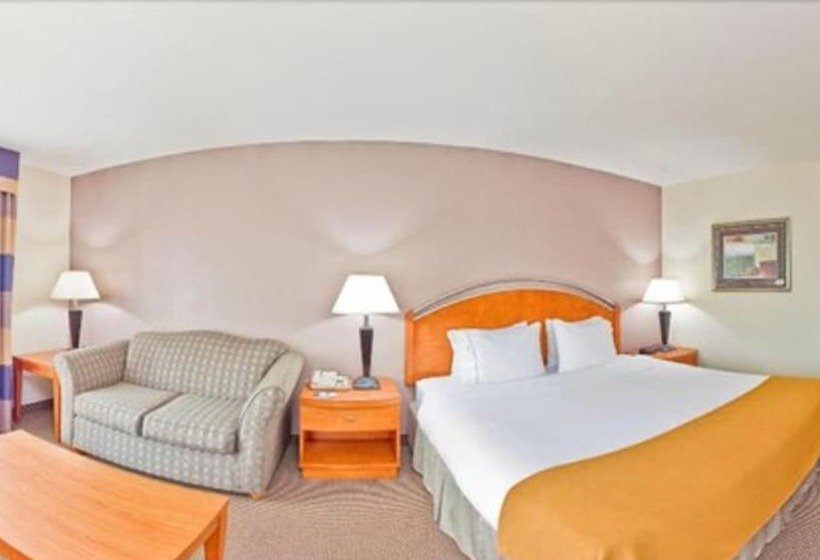 Номер Стандарт, Holiday Inn Express Forest City, An Ihg