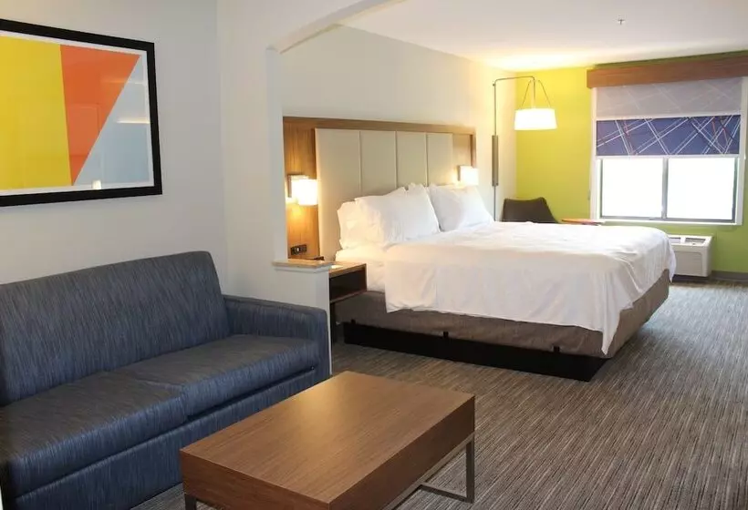 スイート, Holiday Inn Express Forest City, An Ihg
