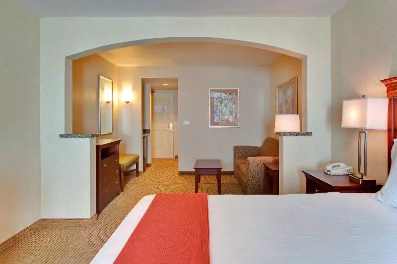Sviitti King-vuode, Holiday Inn Express Porterville, An Ihg