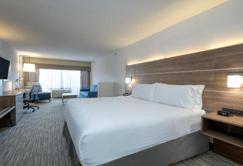 스위트 킹사이즈 침대, Holiday Inn Express Radcliff Fort Knox, An Ihg